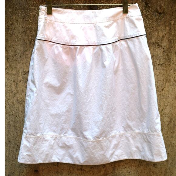 Theory White A-Line Skirt with Black Trim Size 2 - Picture 3 of 4